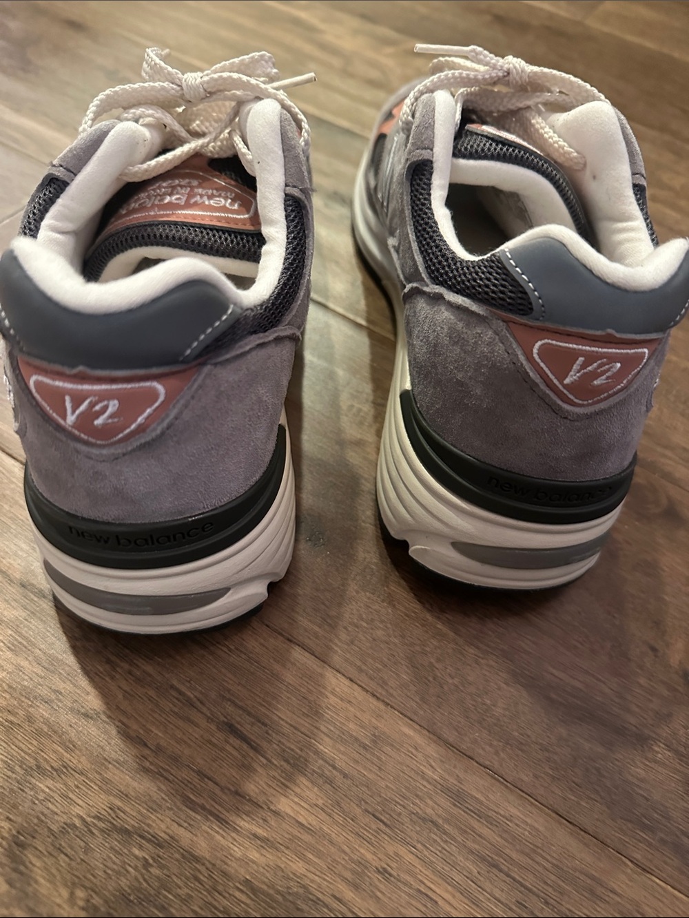New Balance Gray with Dusty Cream Accent 991v2 Sneakers - Picture 4 of 5